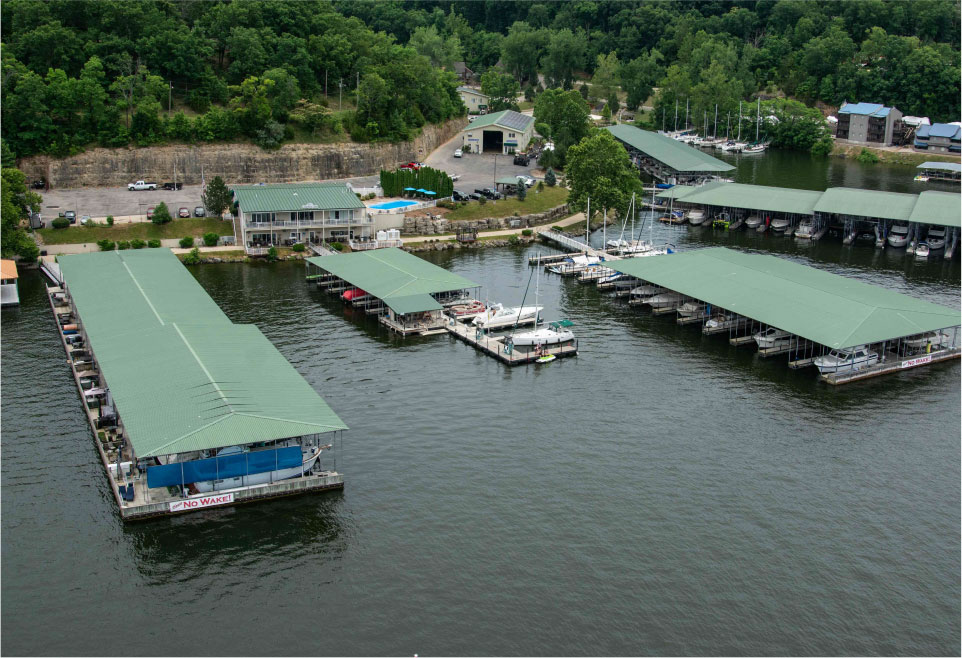 big thunder ozark yacht club